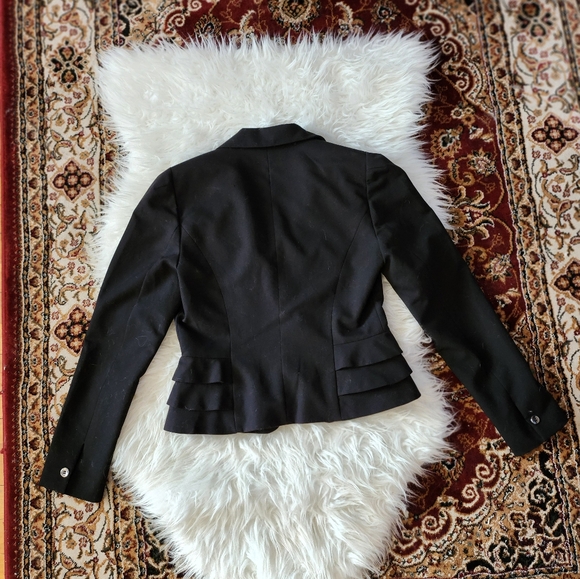 Forever 21 Elegant Black Blazer - Picture 9 of 9